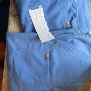 Ceil Blue Figs Scrub Set